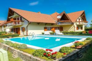 Familia Apartment 100/7, Balatonmariafurdo