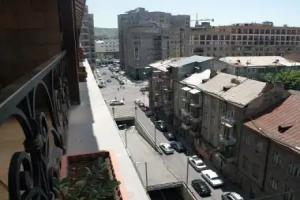 Luxury Apartment In The City Heart On North Avenue, Yerevan