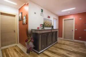 La Grotta Hotel, Verona