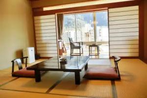 Juhachiro, Gifu