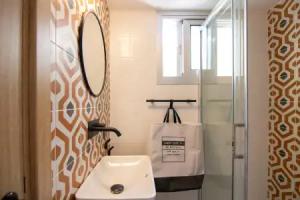 Phaedrus Living: Seaview Studio Suite Lighthouse 52, Paphos