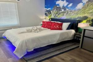 Near Airport, Hospital, Midtown, 58 TV - Apt 254 Apartments, Reno