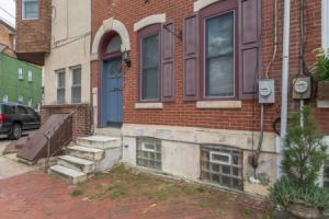 2439 Grays Ferry Hotel, Philadelphia