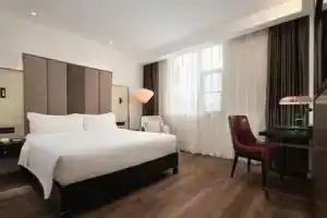 Jinjiang Metropolo East High Speed Railway Station Normal University Hotel, Haikou