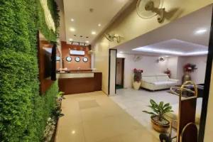 Housez 43, Kolkata