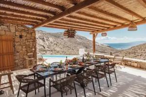 Villa Rhea Beach, Elia