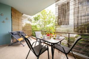 Urban Bloom Oasis - Mini Zen Maison Mini-hotel, Kalamata