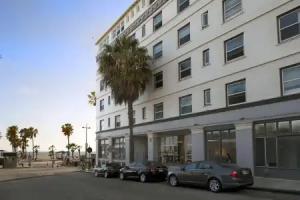 Air Venice on the Beach, Los Angeles