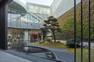 HUALUXE Nanjing Yangtze River by IHG, Nanjing