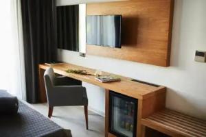 Ruwais Hotel, Cesme