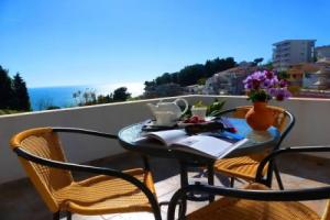 Room-studio With Sea Views and Large Ter, Ulcinj