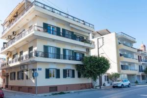 Katerina Residence - Beachfront Plaz Eot Apartments, Zakynthos Town