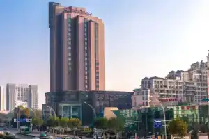 Renaissance Wuhan, Wuhan