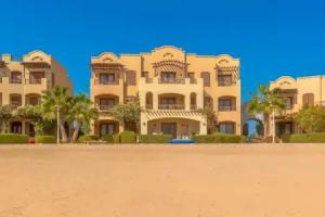 Sabina Classy 1 BR Apartment Lagoon view & Pool, El Gouna