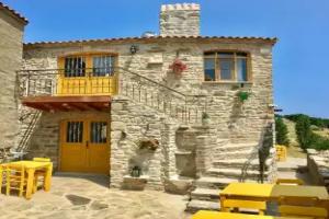 Sari Keçi̇ Taş Otel, Gokceada