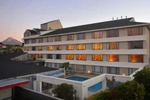 Plymouth International, New Plymouth