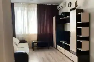 Crystal Apartments, Orel