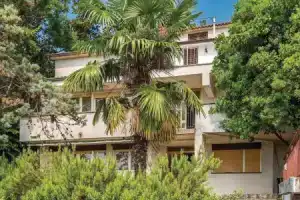 Beautiful Home in Volosko With Wifi and 4 Bedrooms, Opatija