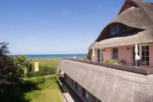 Hotel Namenlos, Ahrenshoop