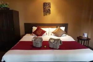Melina's Beach Front Bungalow, Ban Khao Thong