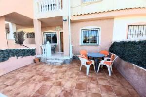 Charming Bungalow in La Florida Cottage, Torrevieja