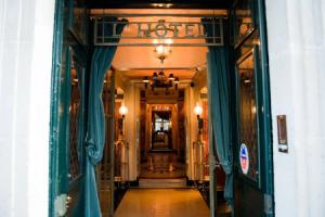 L'Hotel, Paris