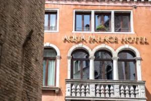 Aqua Palace, Venice