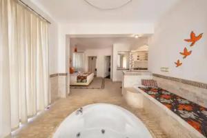 Golden Life Heights Deluxe Suite Hotel - Adults Only, Oludeniz