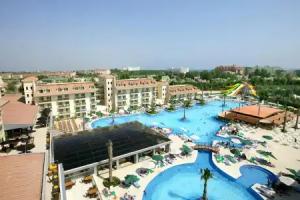 Dream World Palace Hotel, Colakli