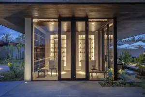 Amber Kampot, Kampot