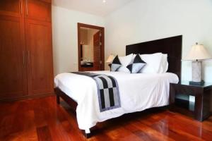 Villa Narumon 5 Bed Staffed Property with In House Chef and Free Electricity, Nai Harn
