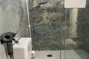 The Central Rock Inn camere con bagno privato self check in, Piacenza