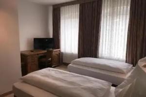 Hotel Sonnenschein, Dusseldorf