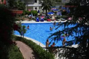 Hanay Suit Hotel, Colakli
