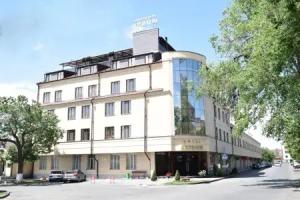 Artsakh Hotel, Yerevan