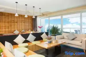 Yunmanman · Zaishui Yifang Seaview Resort Hotel, Dali