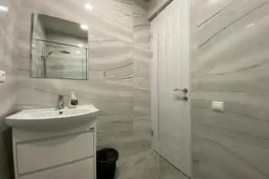 Teryan street, 1 bedroom Modern apartment TT883, Yerevan