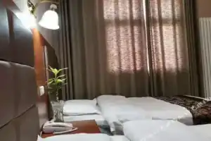 OYO xianyang seven jubilee express hotel, Xi'an