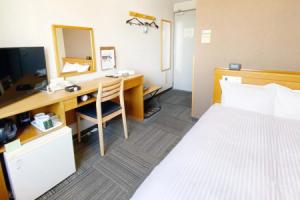 Hotel Route-Inn Yokkaichi, Yokkaichi