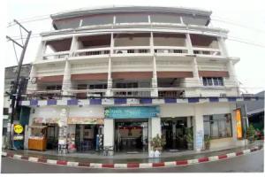Seaside Palace Hotel, Ban Nathon