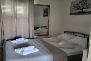 Elegant Apartment With Garden Terrace, Trogir