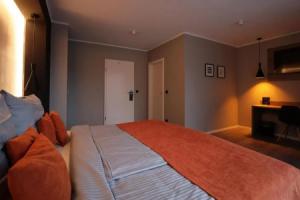 JustStay Solingen Hotel & Apartments, Solingen