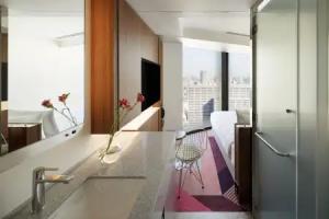 HOTEL GROOVE SHINJUKU, A PARKROYAL Hotel, Tokyo