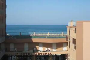 Opera Suite Hotel Pesaro, Pesaro