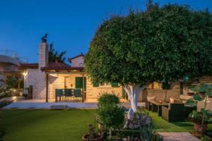 Heraklion Seaside Gem - Olia Private Pool Retreat, Kato Gouves