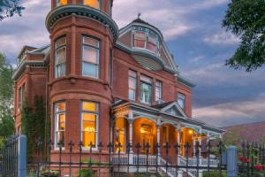 Lumber Baron Inn, Denver