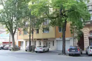 Triple M Hotel, Budapest
