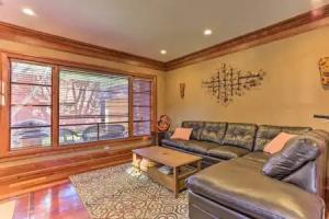 North End Home w/ Courtyard ~ 3 Mi to Dtwn! Tourist base, Boise