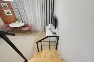 Stylish duplex loft in the heart of Moscow on Mira Avenue! ✨, Moscow