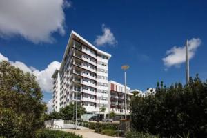 Central Holborn Apartments, Townsville